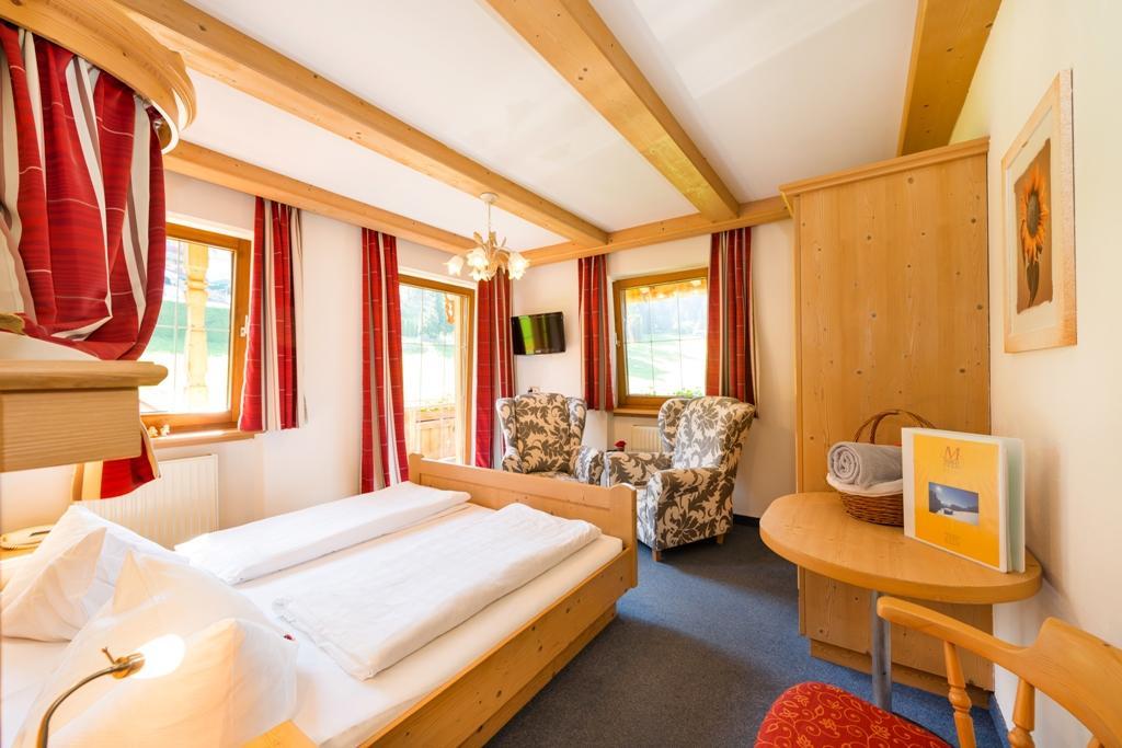 Hotel Landhaus Marchfeld 오버라우 외부 사진